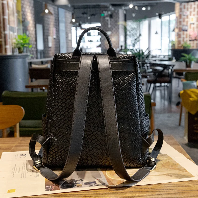Luxury Women Genuine Leather Backpack Rivet Multifunctional Shoulder Bag Female Travel Bag Teenage Girls Fashion Schoolba