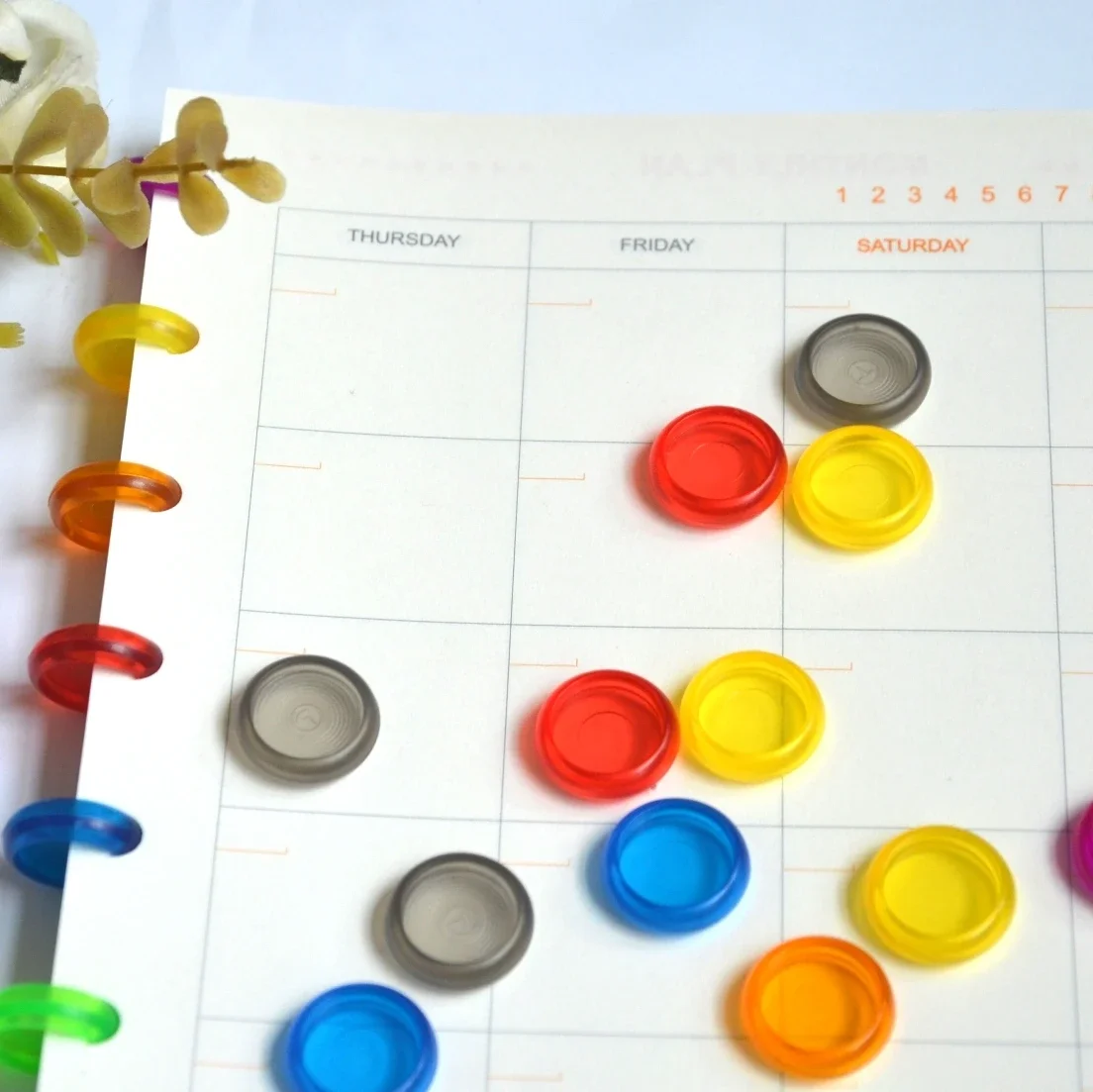 12 adet 18mm renkli plastik kitap ciltleme mantar delik disk halka A5A6 mutlu planlayıcısı Binder yüzükler Scrapbooking bağlama malzemeleri