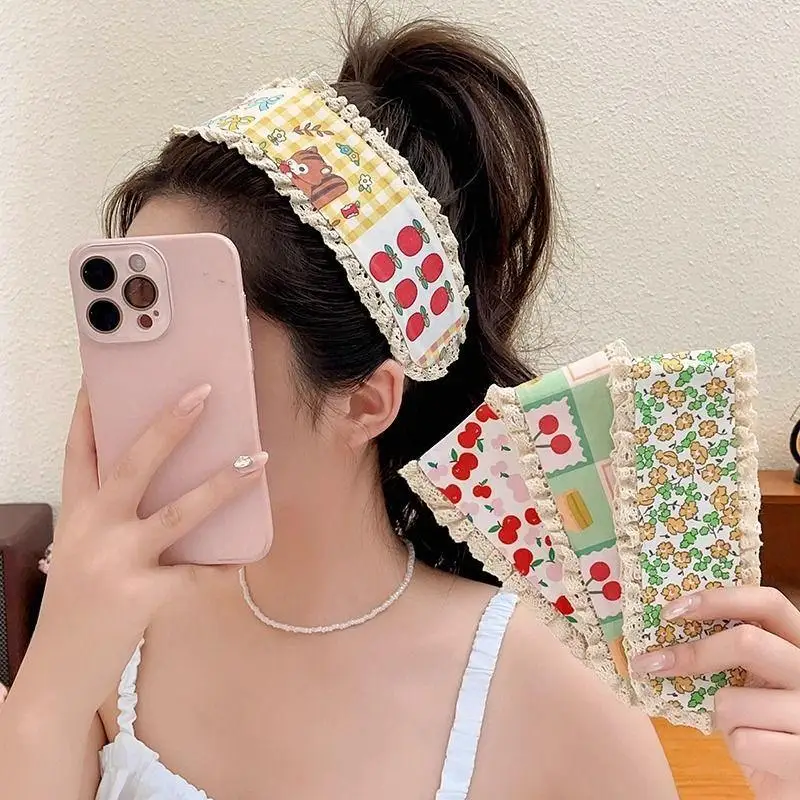 Süßes Blumenmuster Haarfransen-Aufkleber Stirnband Haar-Patch-Aufkleber Wiederverwendbar für Frauen Tägliches Make-up Kopfbedeckung – Detail 3