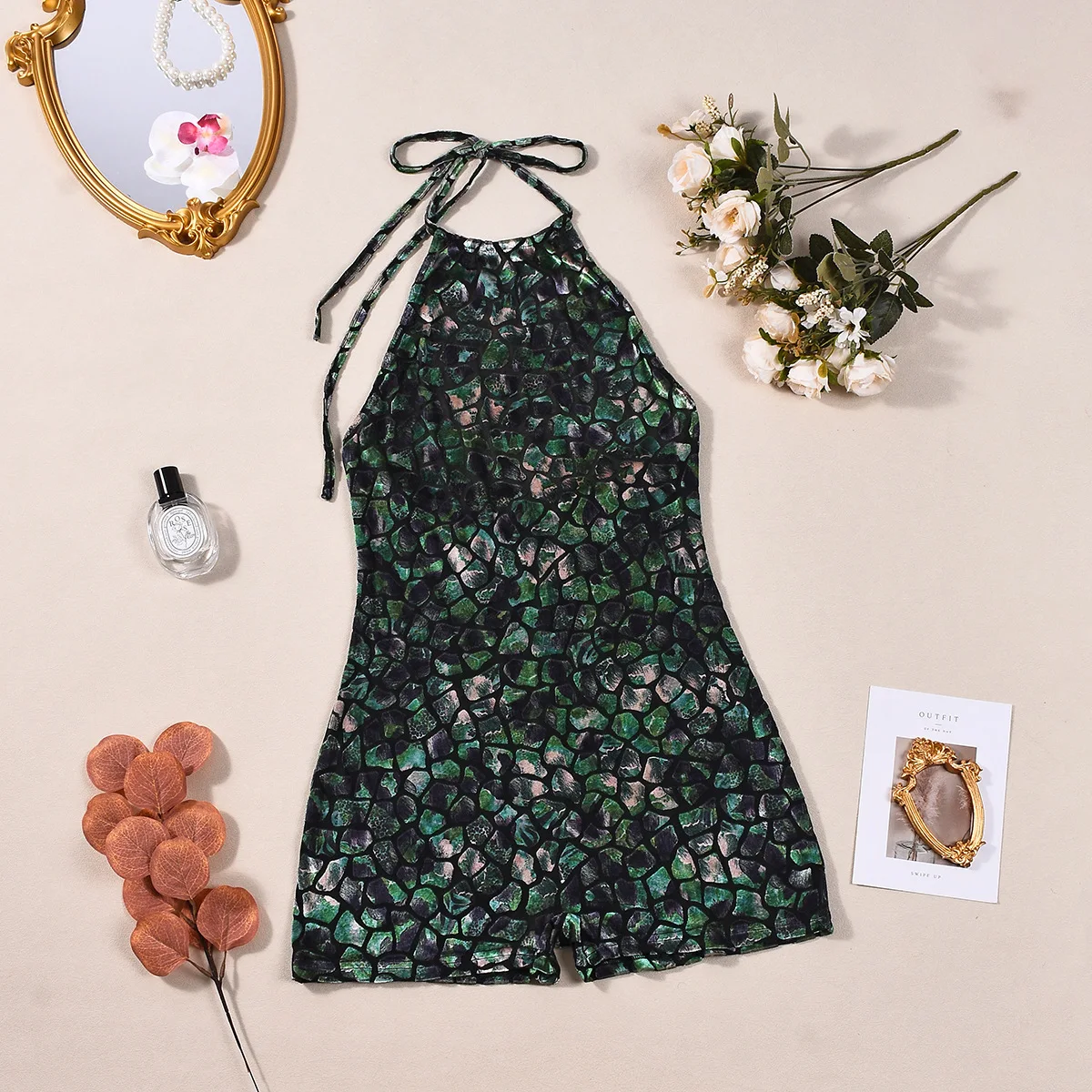 

2026 New Women's Contrasting Color Halter Neck Sexy Backless Printed Jumpsuit Green Bodysuit