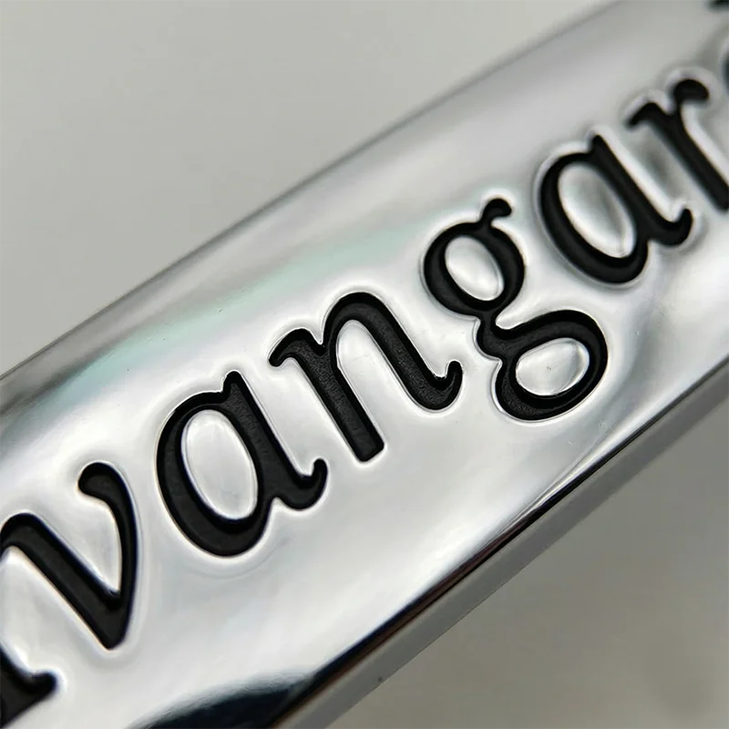 2pcs 3D Metal Logo Avantgarde Emblem Car Side Fender Badge for W204 W212 W211 W203 C E Class Avantgarde Sticker Accessories