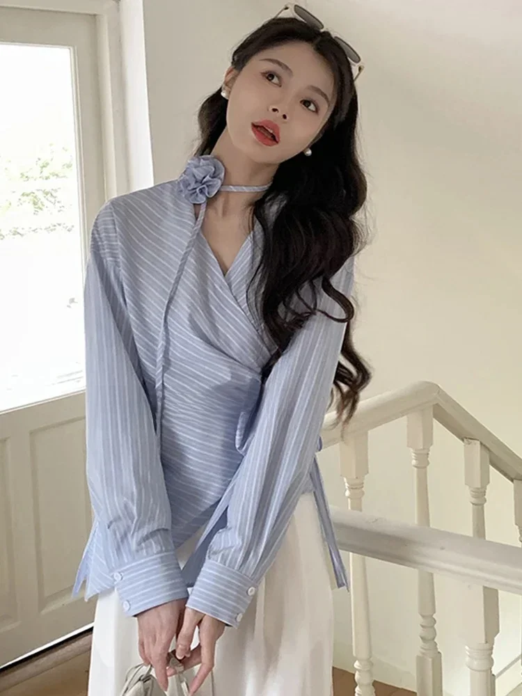 Camisa a rayas florales en 3d para mujer, blusa ajustada a la moda con cuello de pico, blusa de manga larga dulce, Tops elegantes de diseño Irregular coreano Chic para mujer