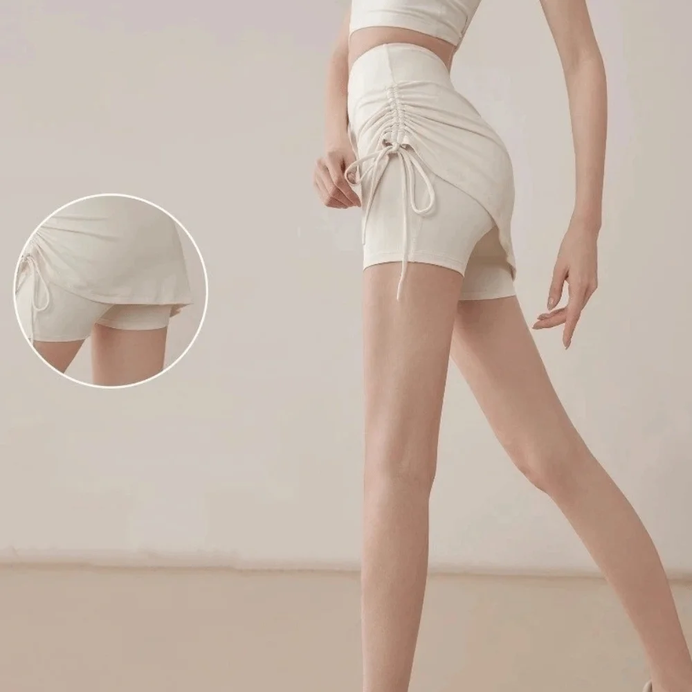

High-Waisted Pleated Hip-lifting Shorts Slim Fit Quick Drying Sports Skirt Pants Irregular Curved Hem Anti Glare Mini Skirt