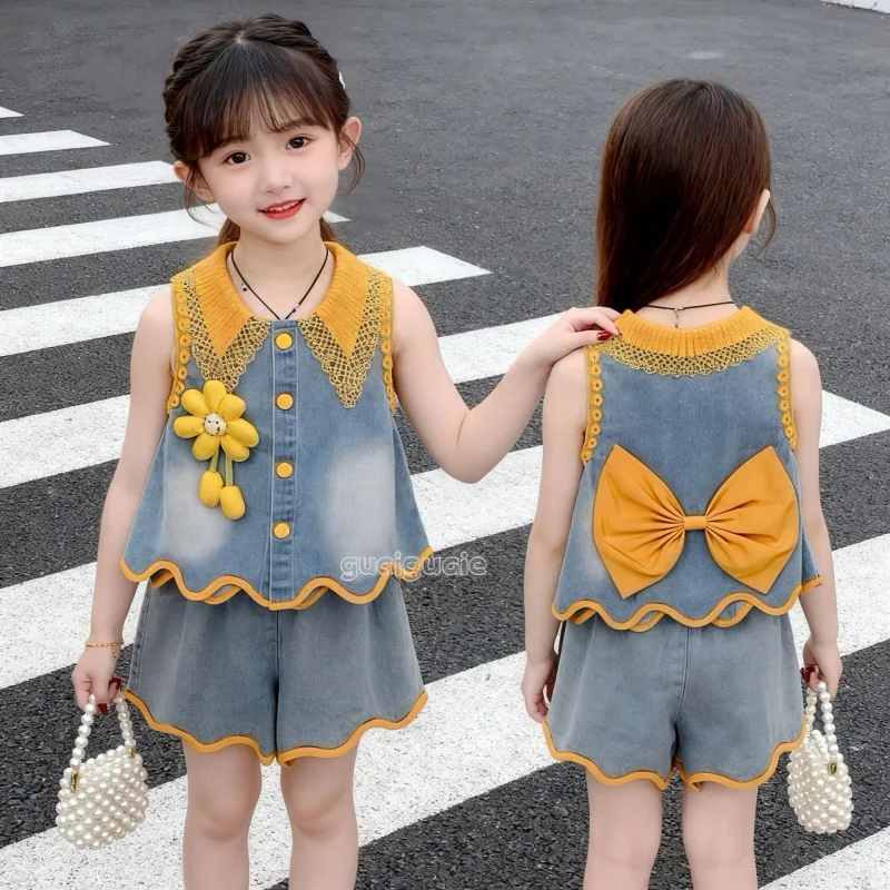 

Girls' Summer Floral Denim Outfit2026New stylish sleeveless bow vest two-piece set for girls
