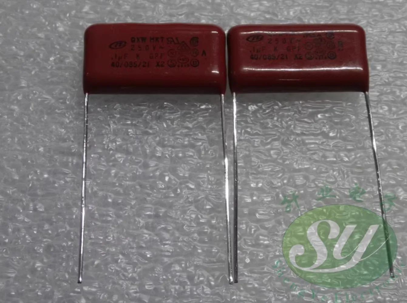 

20PCS Nichicon 0.1uf/250vAC 100nf u1 104 New film capacitor 28MM