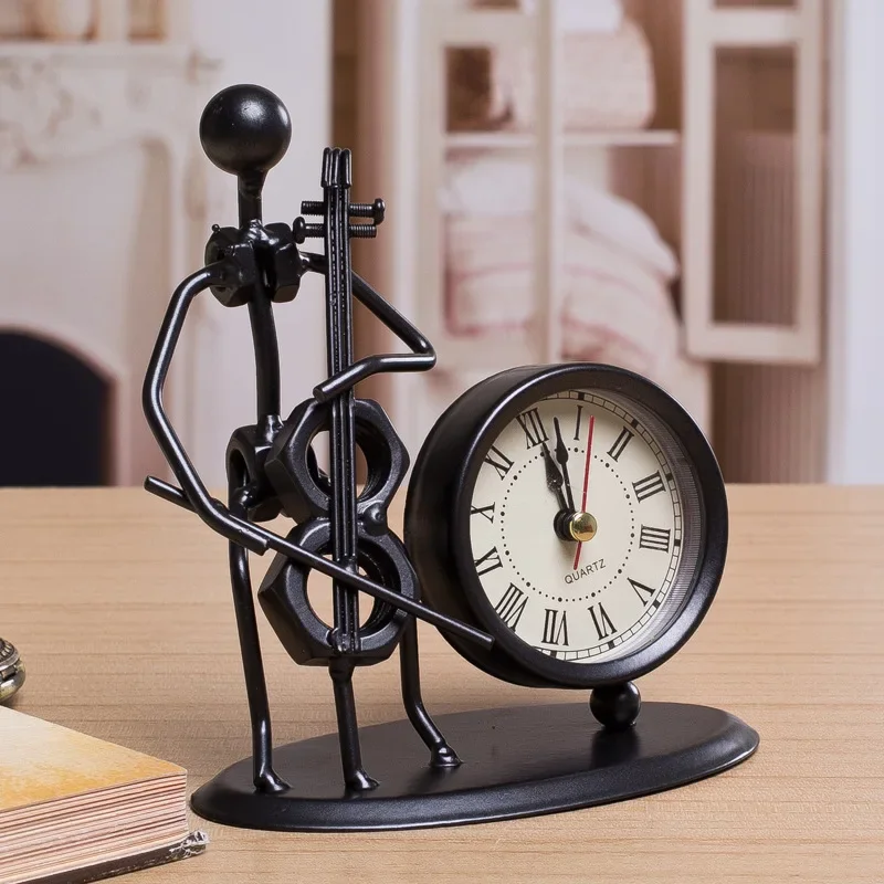 Creative Retro Musician Table Clock Wrought Iron Ornaments Living Room Study Decorative Desktop Clock Watch Gift Home Decoration