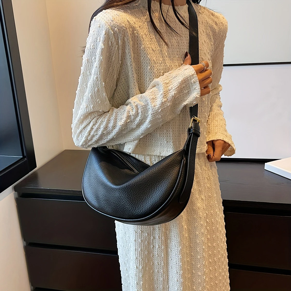 Elegant Backpack for Women PU Material Hobos Removable Shoulder Strap Zipper Closing Multipurpose Polyester Lining
