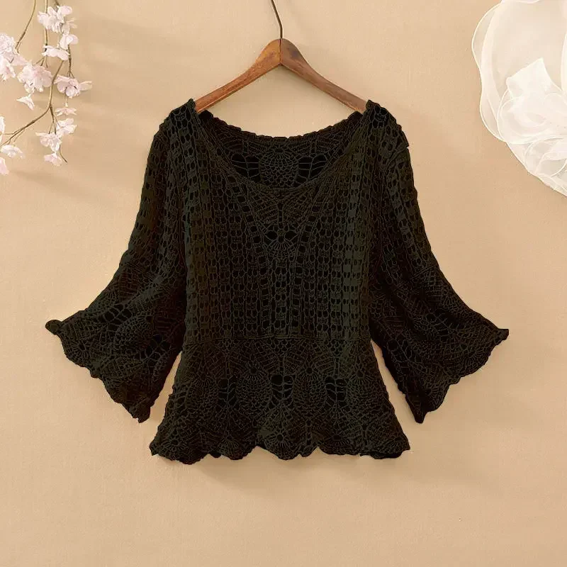 Lady Spring Summer 2023 Fashion New Loose Five-point Sleeve Short Round Neck Solid Color Plaid Casual Female Hollow Out Lace Top