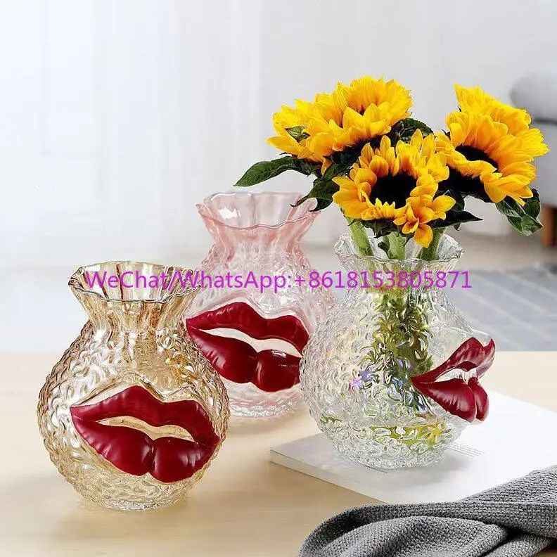 Simple and creative lucky bag flower light luxury ins windshield transparent lips flower arrangement living room meal