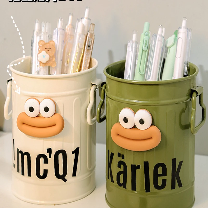 يحتوي حامل القلم على مستوى عالٍ من المظهر شخصية كرتونية ومناسبة لمكاتب ومكاتب الطلاب