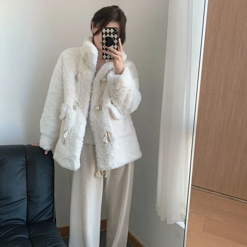 2024 New Lamb Wool Add Cotton and Thicken Coat Winter Korean Version Faux Fur Outwear Mid Length Version Women\'s Thick Overcoat