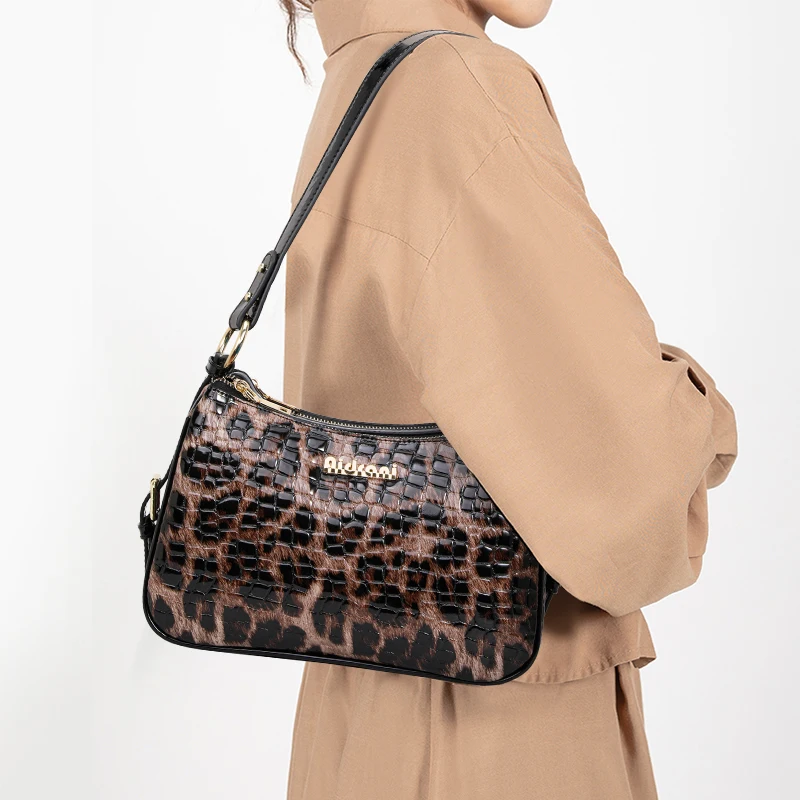Genuine Cowhide Leather Leopard Crocodile Embossed Women Hobo Bag, Portable Shoulder Crossbody Bag for Travel Daily Use