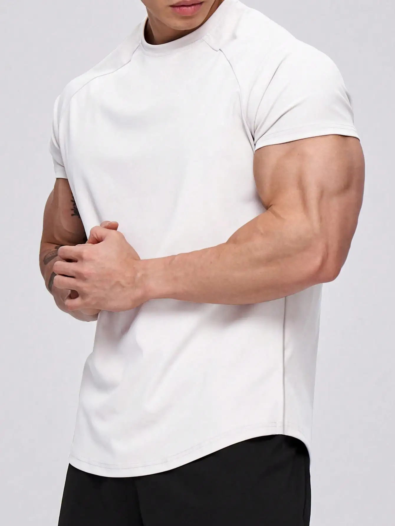 

Men's White Short Sleeve Compression T-Shirt for Gym Workout, Quick Dry Breathable Regular Fit