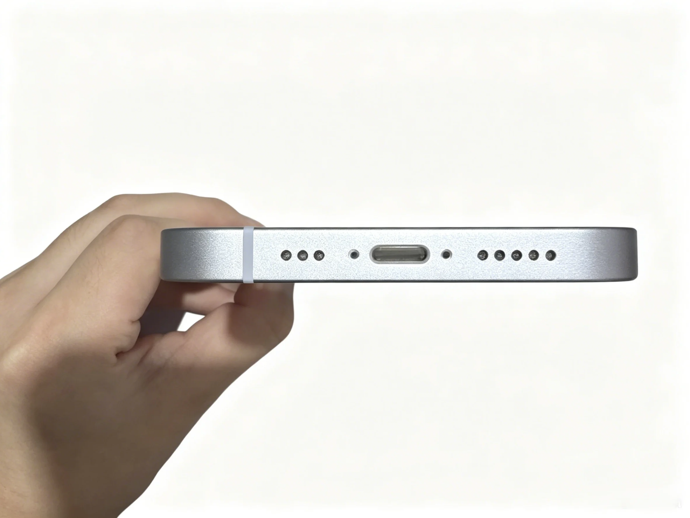 Zestaw obudowy środkowej ramki do iPhone'a 14, w komplecie z przyciskami i siatką do ładowania, do wymiany, bez tylnej szyby. — zdjęcie produktu 5