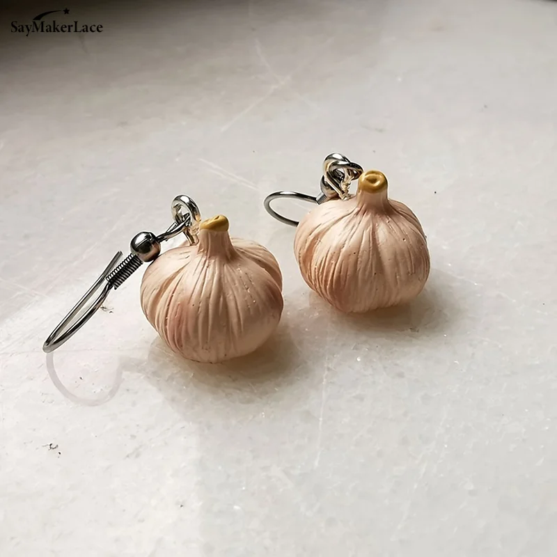 1Pair Funny Novelty Garlic Earrings Cute Personality Dangle Earrings For Women Girls Simulated Garlic Earrings Accessories Gifts