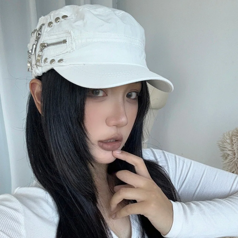 Vintage Rivet Hip Hop Punk Zippers Baseball Cap Men Women Ripped Hole Distressed Washed Retro Flat Cap Decorative Accessories