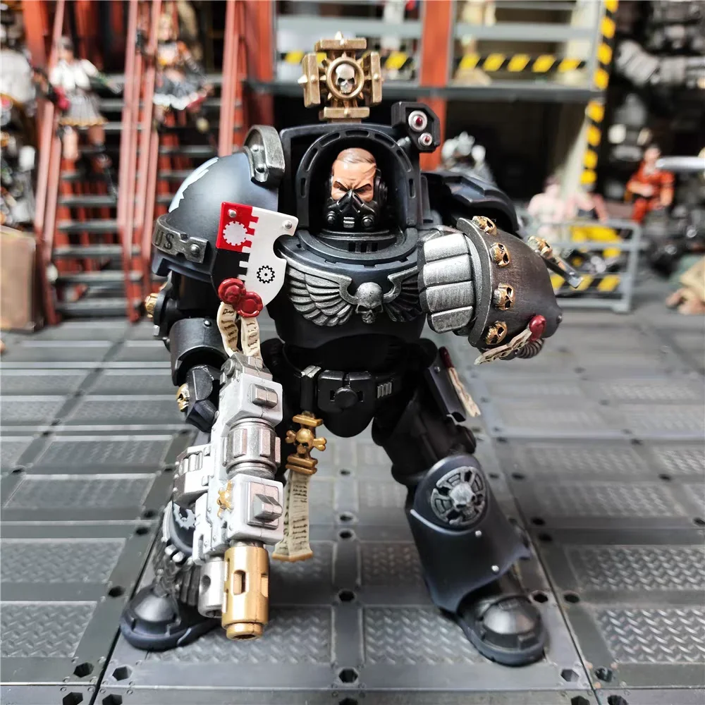 

【In Stock】JOYTOY 1/18 Action Figure Warhammer 40K Iron Hands Captain in Terminator Armour Toy