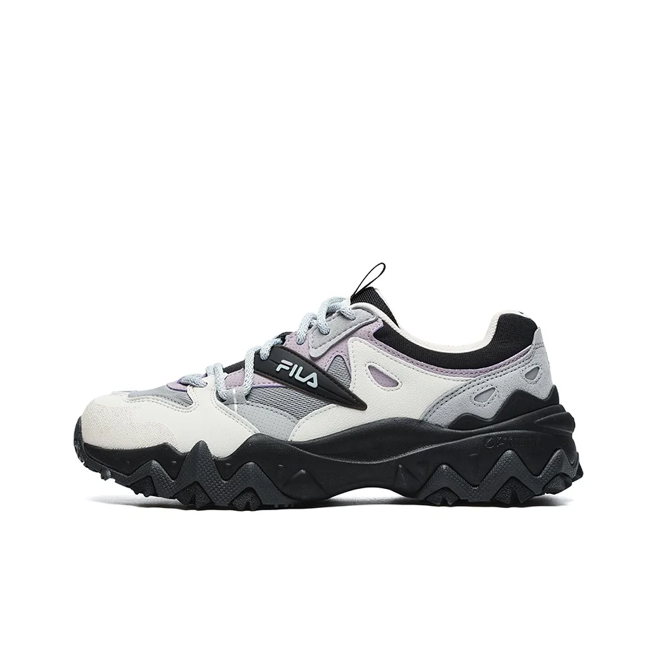 FILA Oakmont 2 Textile, Synthetic Leather, TPU Cushioning, Wear Resistant Low top Casual Shoes Women's Black Oak F12W242113FBM
