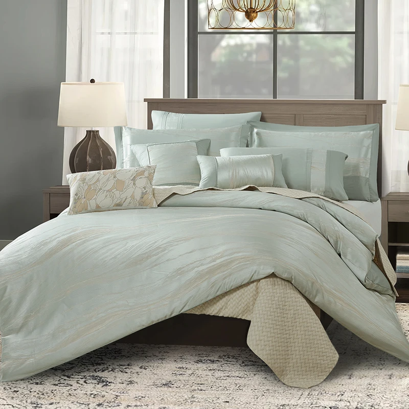 

Luxury Jacquard Comforter Set 8pcs Modern Woven Bedding Factory Direct Customized Color Polyester Filling