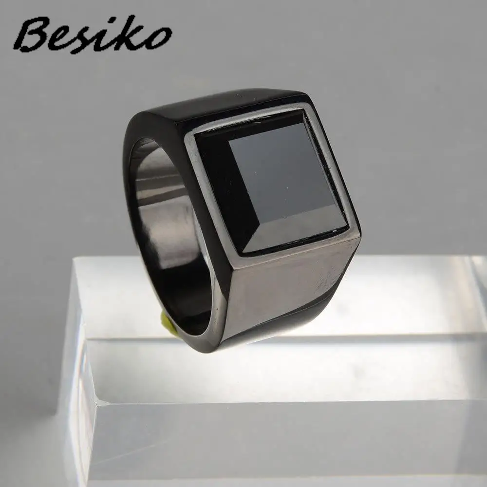 Besiko Trendy Men Square Black Stone Ring Stainless Steel Retro Signet Rings Rock Punk Male Jewelry Boyfriend Gift Dropshipping