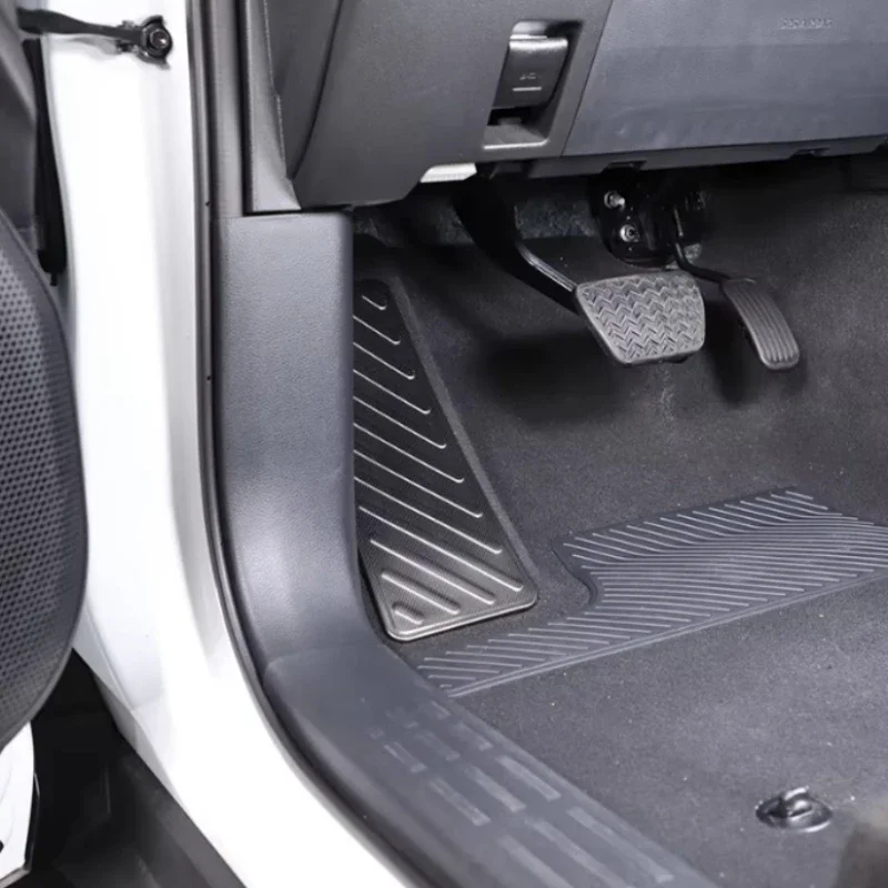

For Toyota Land Cruiser Prado 250 LC250 2024-2025 Stainless Steel Car Rest Foot Rest Pedal Pad Cover Interior Car Accessories