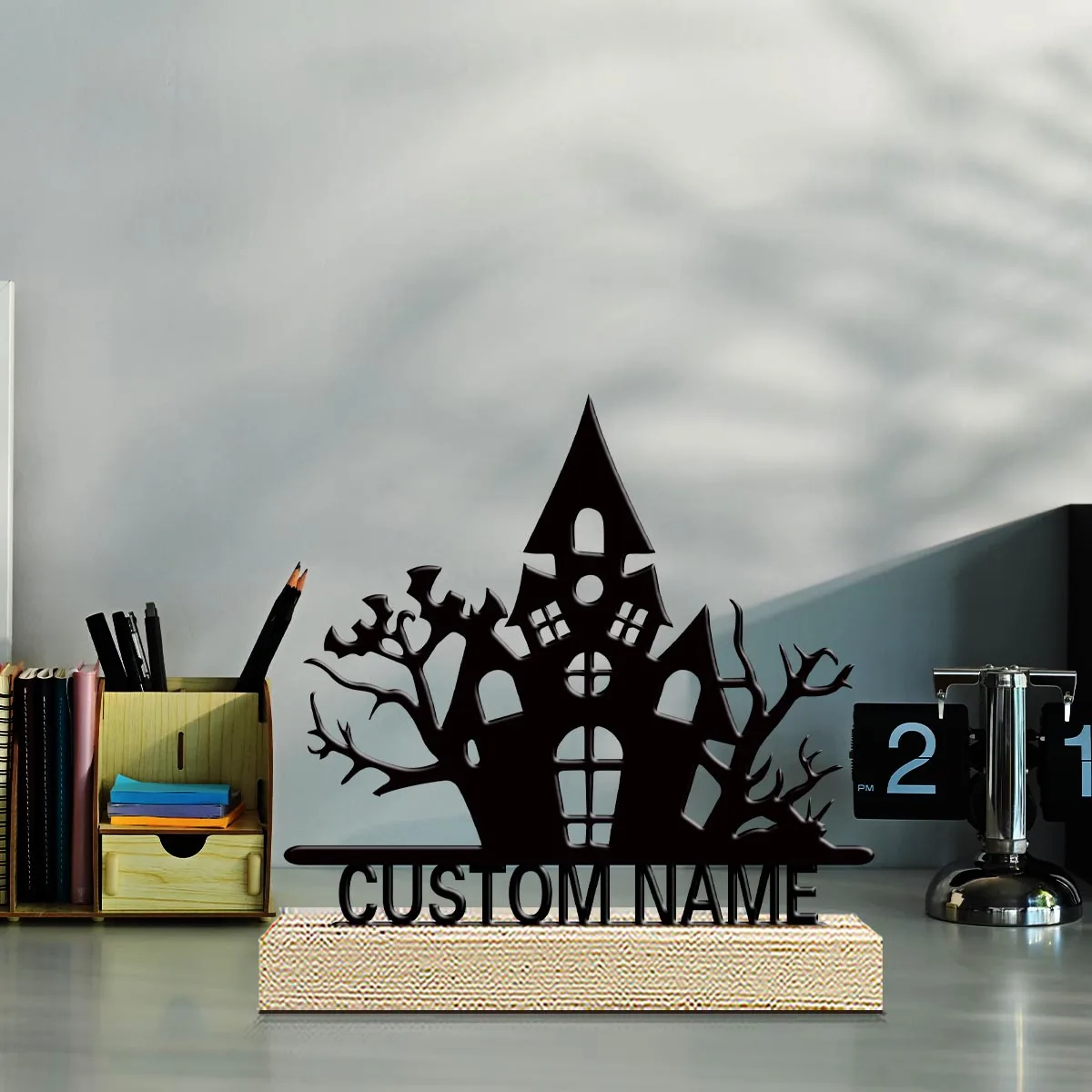 1pc Stylish Personalized Custom Halloween haunted house Metal Statues Weird Halloween Desktop Decoration Halloween Horror