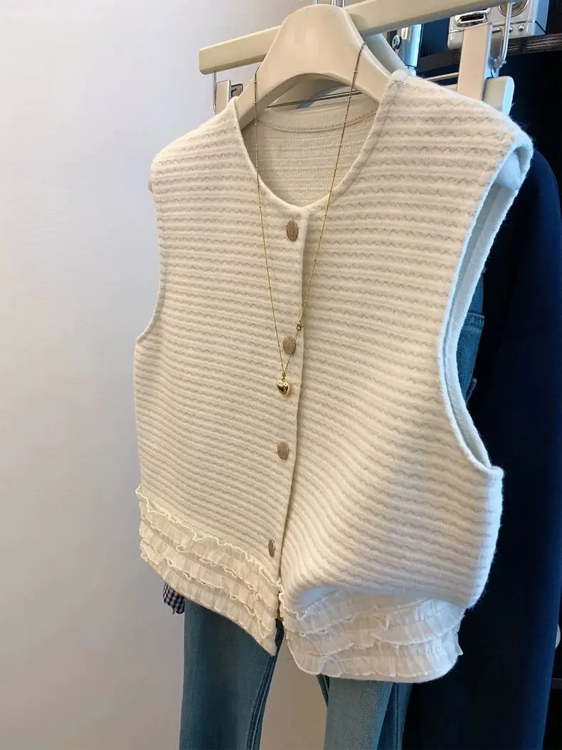 

2026 Autumn Winter New Women's Knit Slimming Sheep Velvet Vest V-Neck Single-Breasted Jacket Fashion Vintage Y2K Cardigan TS636