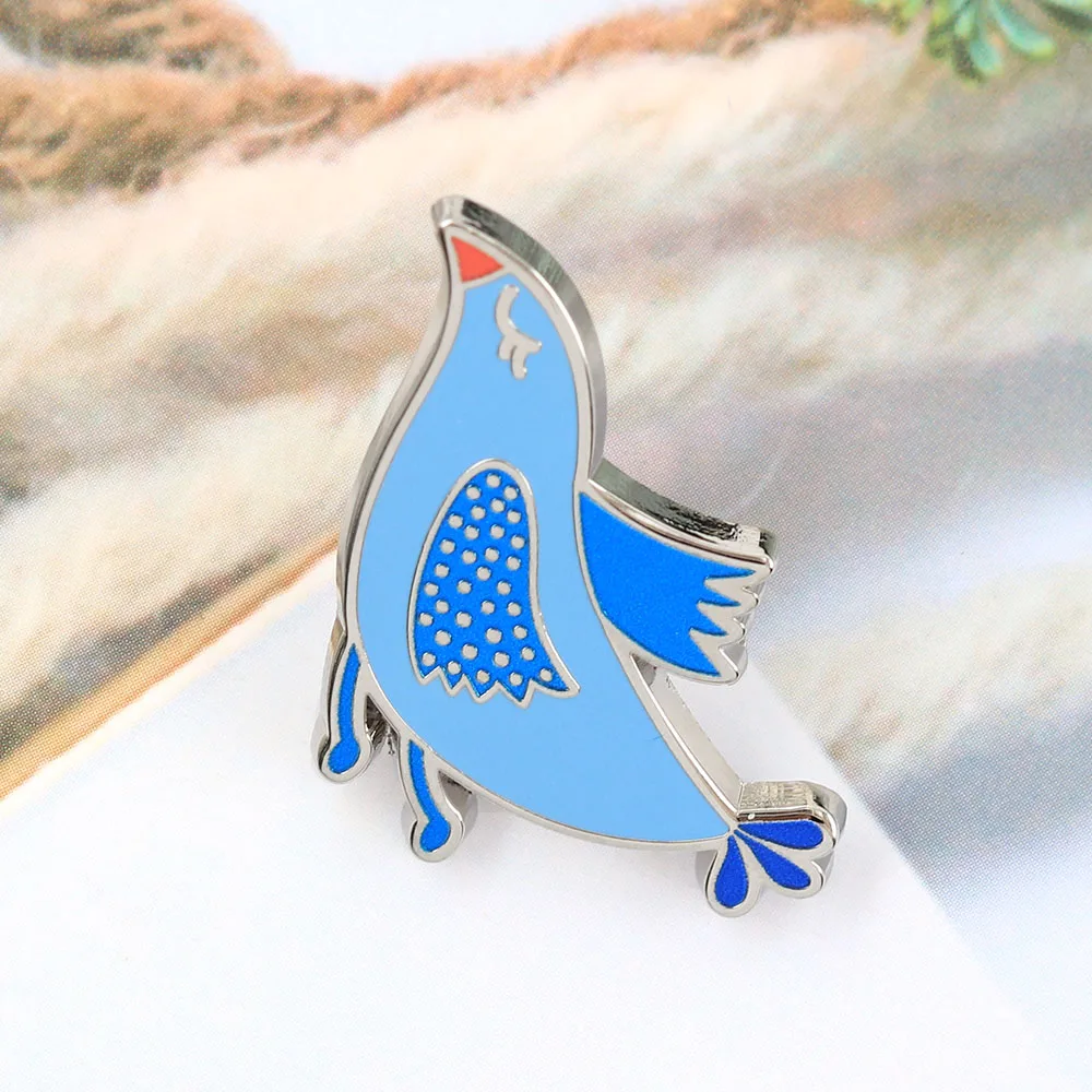 Creative Cute Flying Bird Brooches Minimalist Nordic Blue Bird Enamel Pins Folk Art Animal Badge Backpack Lapel Pin Jewelry Gift