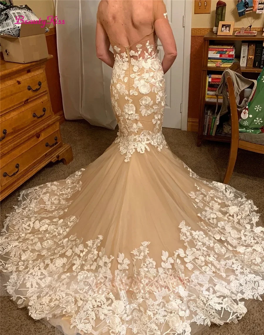 Scoop Neck Champagne Mermaid Wedding Dresses Sexy Open Back Lace Floral Applique Tulle Bridal Dress Robe de Mariee