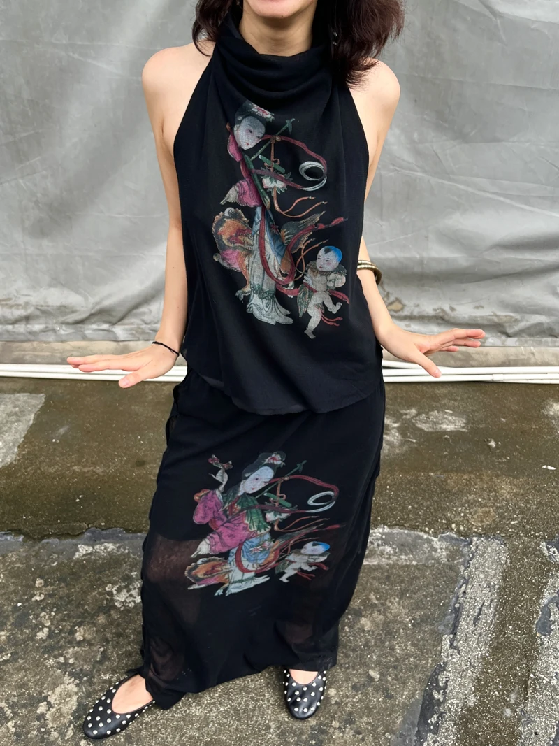 

Юбка с традиционным цветочным принтом, высокая талия, А-силуэт, длинная, для офиса, приталенная, 70% полиэстер, 30% другие материалы