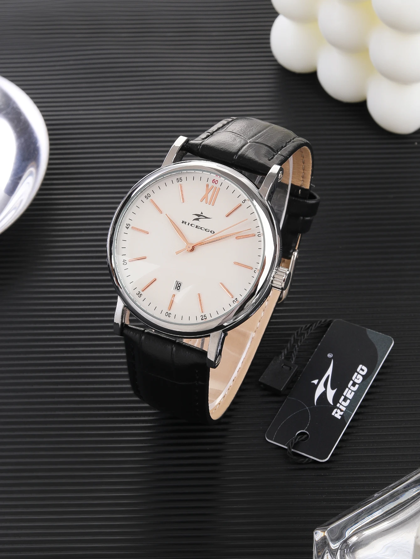 Men's Round Pointer Quartz Watch, Ideal Gift for Students during Back-To-School Season, Durable and Precise, Perfect for Everyday Wear