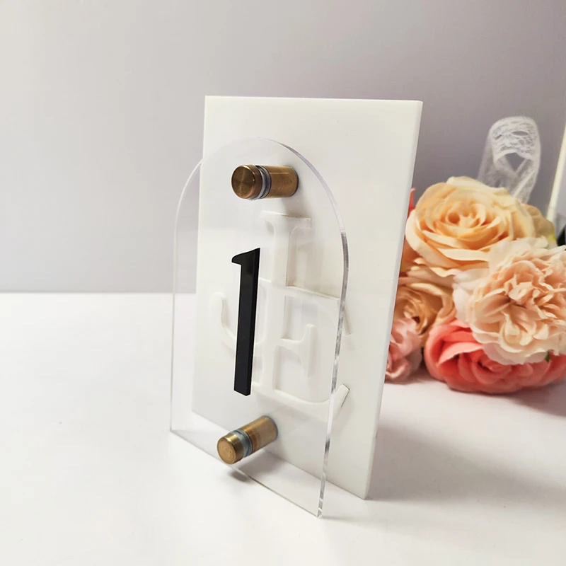 

Customized Acrylic Wedding Table Number Plates, Tablecloth, Table Decorations