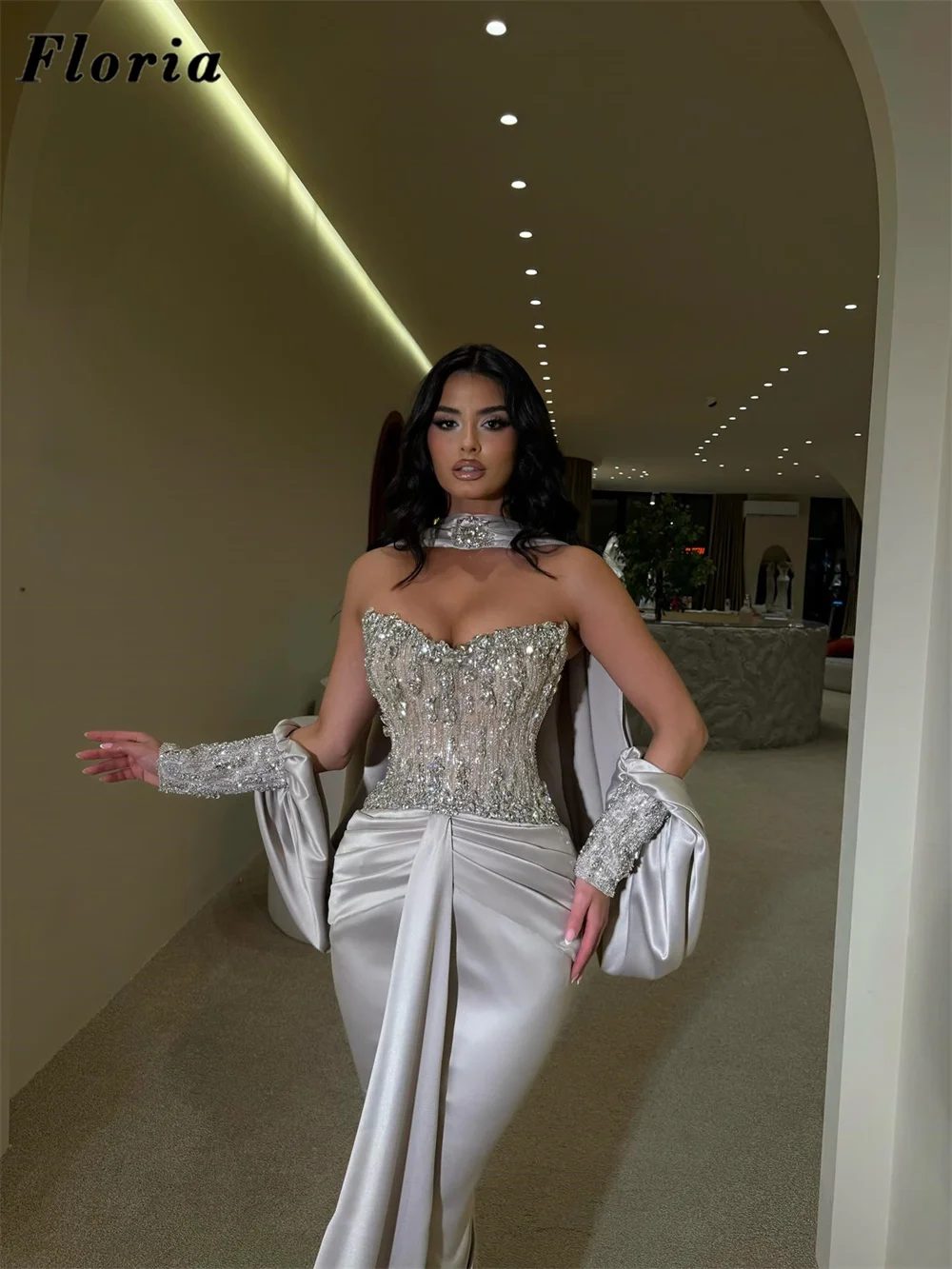 

Индивидуальные вечерние платья 2026 года с серебряными бусинами и накидкой, торжественные платья для помолвки, коктейльные платья с вырезом «сердечко»