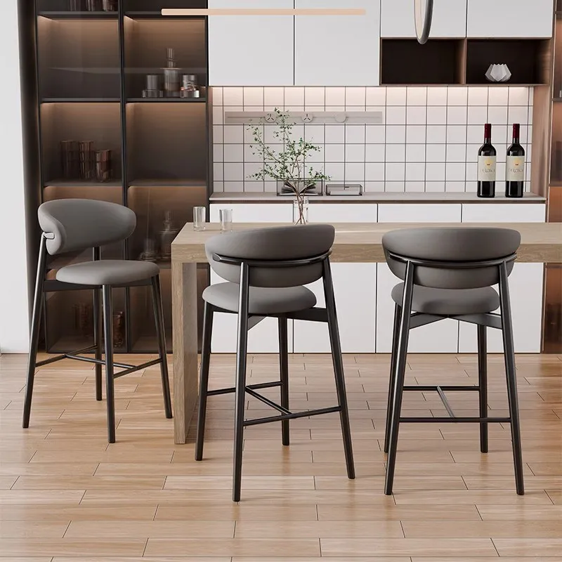 Minimalist İtalyan Tarzı Bar Tabureleri Arka Krem Modern Mutfak Bar Taburesi Ceviz Siyah Sağlam Sgabello Cucina Alto Mobilya