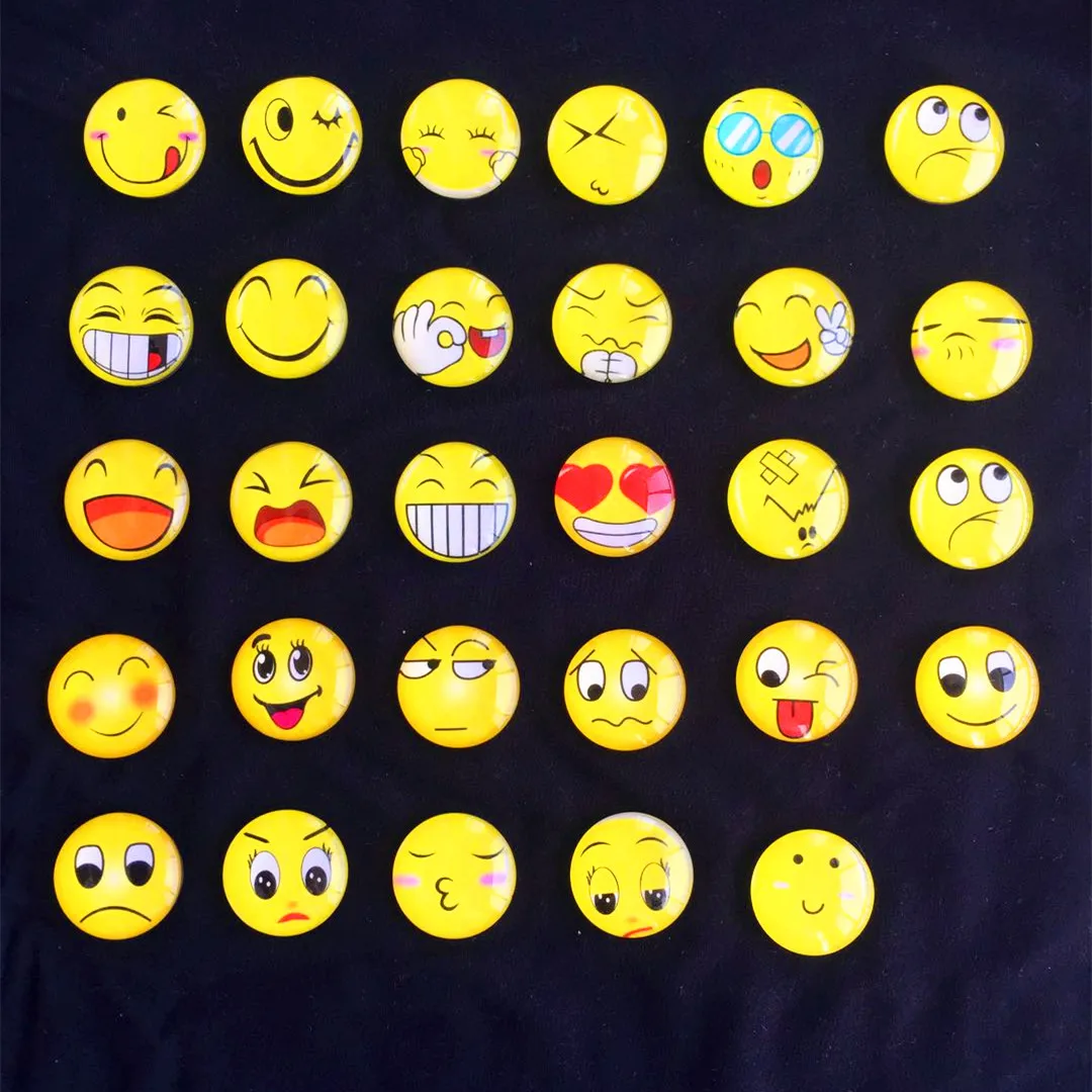 5/10pcs Random Design Assorted Smiling Crying Expression Cute Face Fridge Magnets DIY Home Decor Accessory Sticker