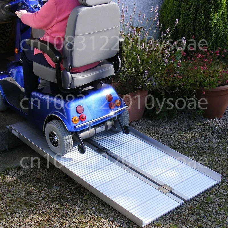 Stairs Ramp Plate Accessible Ramp Access Cart Loading and Moving Up and Down Step Plate Aluminum Alloy Ramp Plate