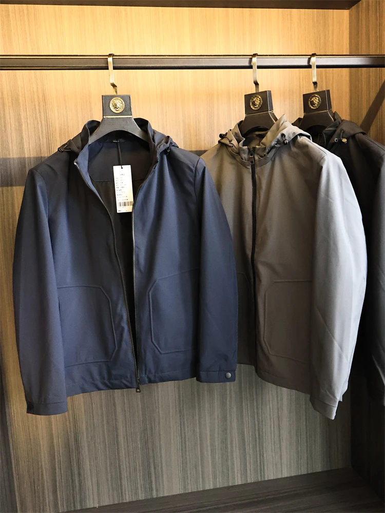 

Мужская дышащая водонепроницаемая повседневная куртка с капюшоном Jaet Spring 2025 Faion Urban Sle Stand Fit Long Sve Regular Length