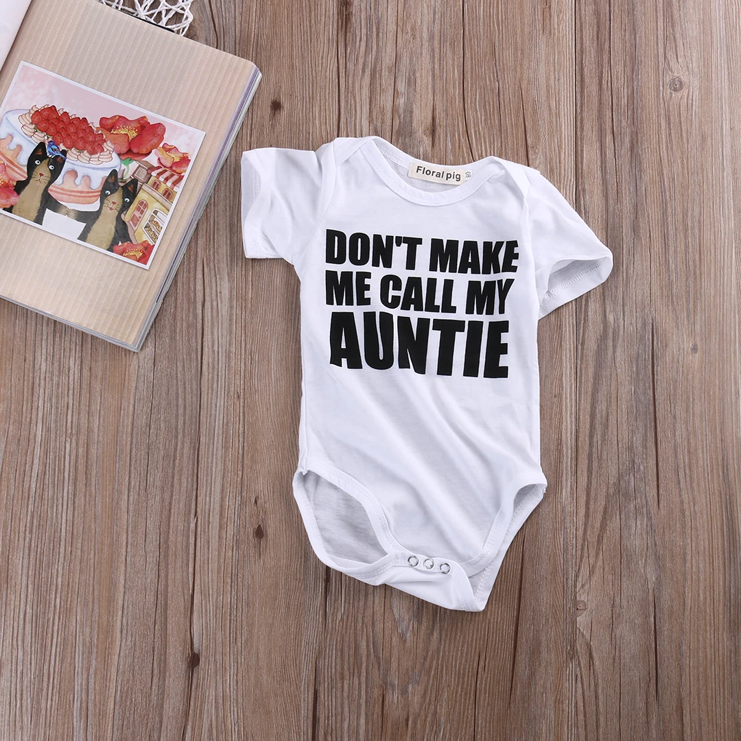 Unisex Newborn’s Letter Printed Romper Short Sleeve Round Neck Triangle Bodysuit for Summer Wear