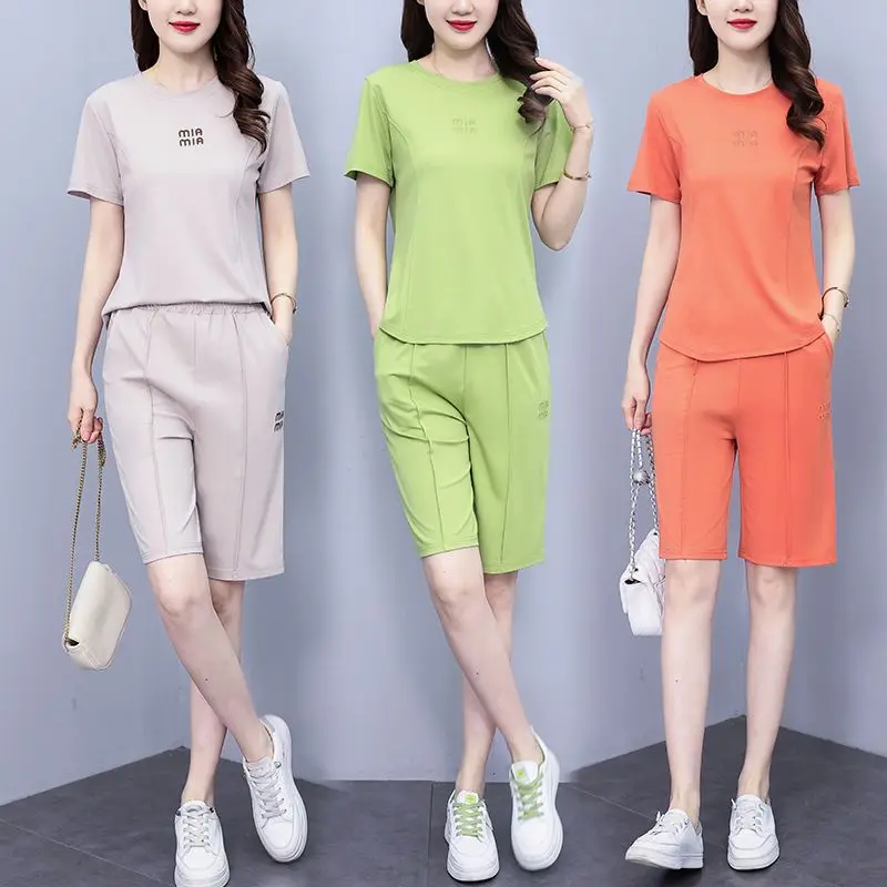 

Fashionable Casual Sportswear Set for Women's Summer 2024 New Age Reducing Western-style Slimming Top and Pants Two-piece Set