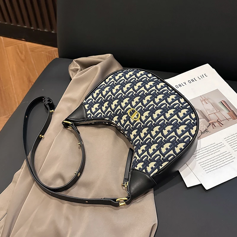 

Vintage Royal Heritage Women Shoulder Bag Luxury Leather Crossbody Bag High End Tote