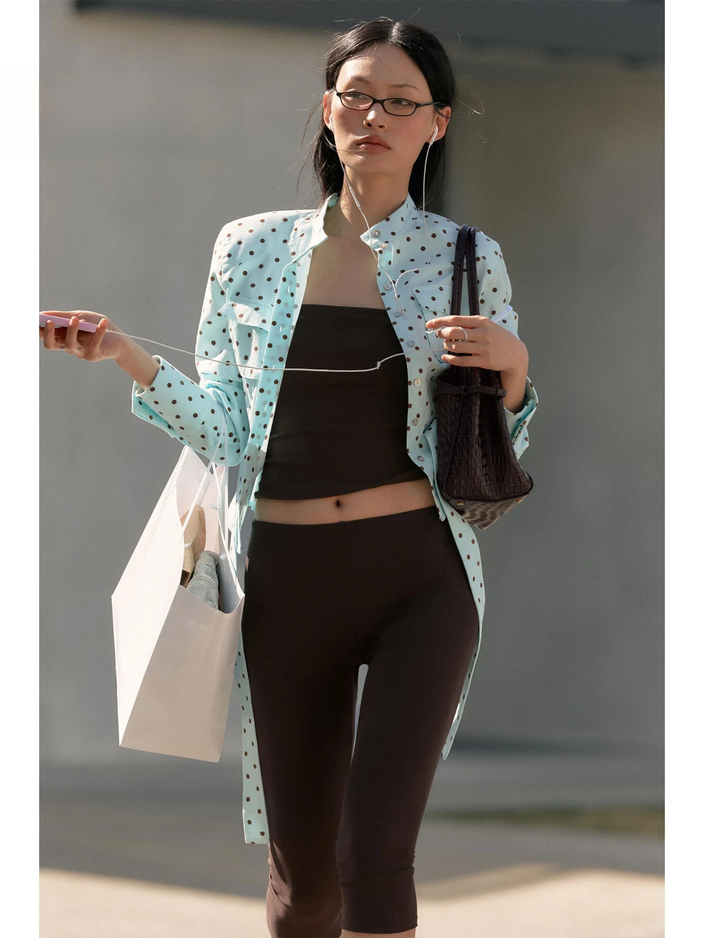

Stylish Retro Polka Dot Stand Collar Waist Cinching Shirt for Women Summer 2026 Casual Style Long Sleeve No Special Function