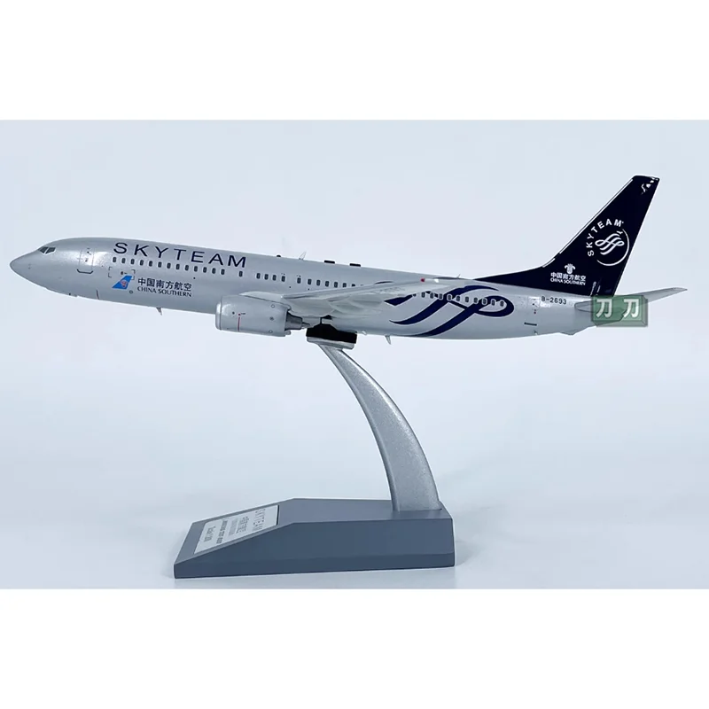 Diecast Scale 1:200 Southern Airlines B737-800 Aircraft Model Alloy B-2693 Collection Display Decorative Gift