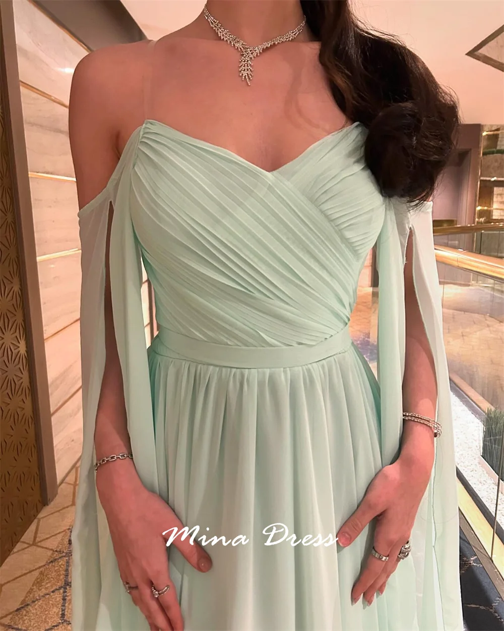 Mina Aangepaste avondjurk met V-hals Luxe elegante formele damesjurken voor speciale gelegenheden Ruglooze plooien Feest Vrouw Schoolfeest