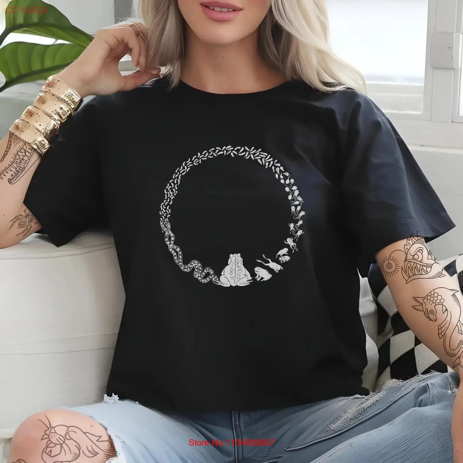 Pond Life Toad Lifecycle T Shirt l Retro Frog Scientific Drawing For Nature Lover Goth Weirdcore Botanical Tadpole vintage