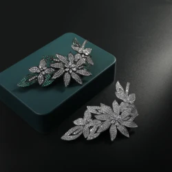 2024 New Fashion Zirconia Flower Designer Hair Wear Hair Clip Luxury Hair Jewelry For Women Girls Cute Hair Accessories