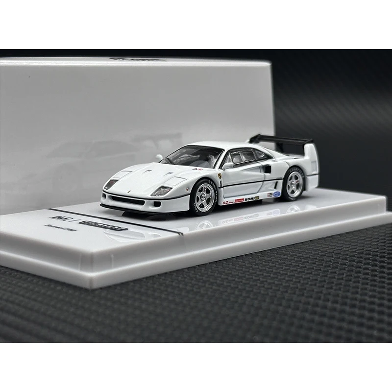 TW In Stock 1:64 F40 Lightweight White Diecast Car Model Collection Miniature Toy Tarmac Works