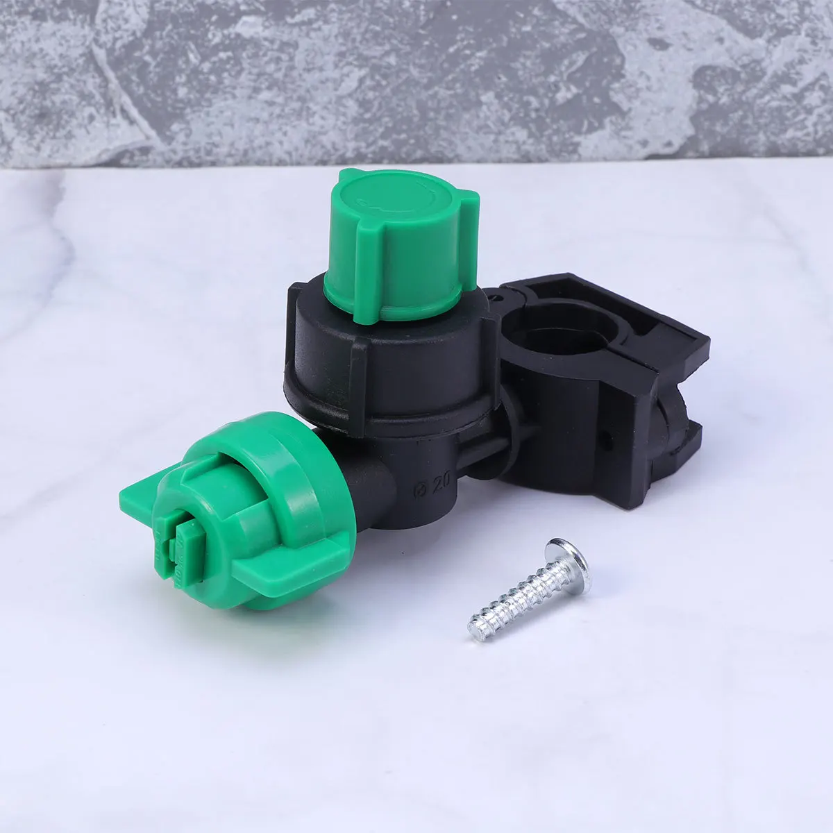 Große Kunststoff-Rohrschellen-Sprühdüse für die Landwirtschaft mit einstellbarem Durchfluss für die Bewässerung und Bewässerung von Gartenschläuchen