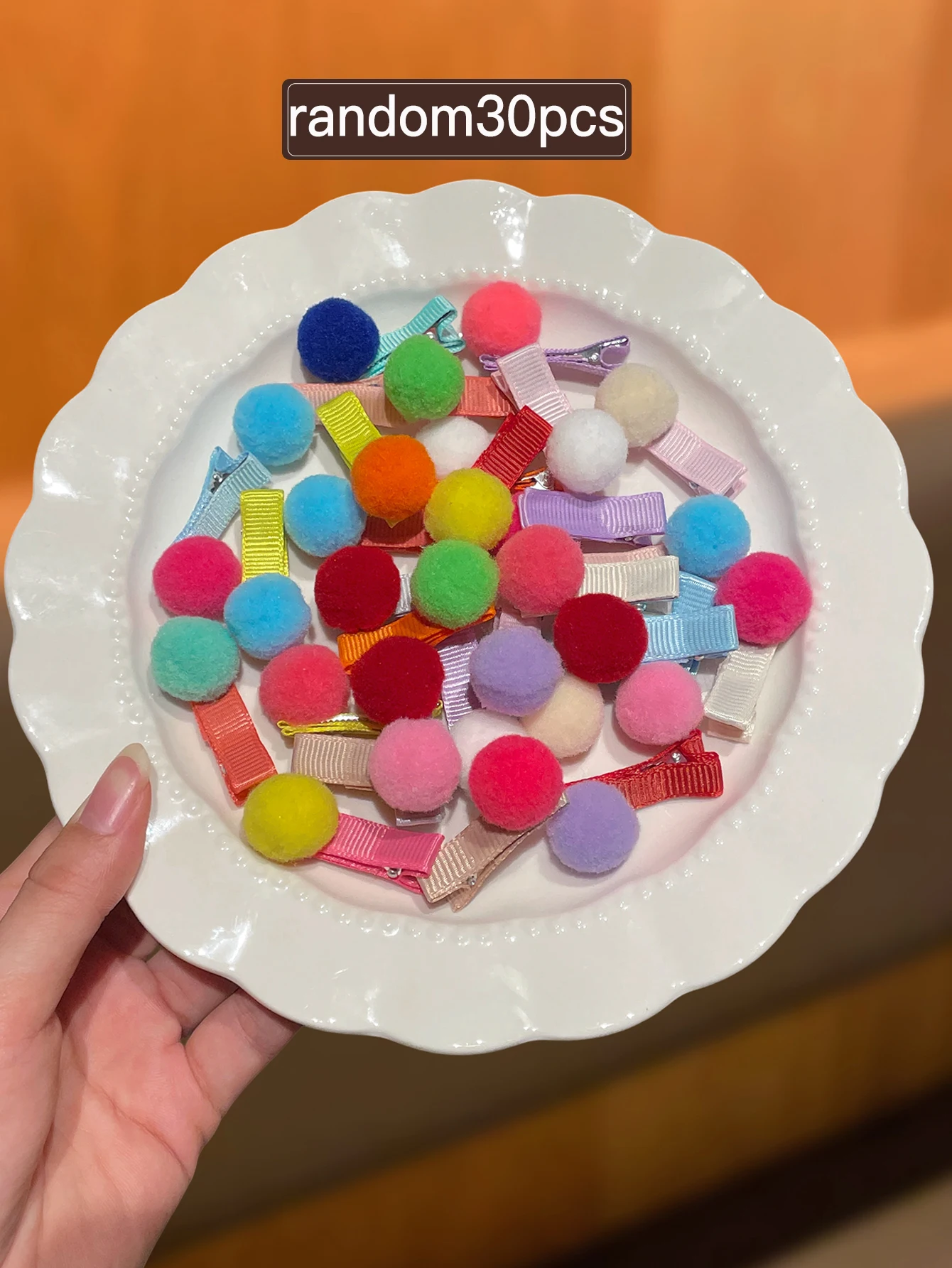30 peças aleatórias estilo feminino, fofo e redutor de idade, adequado para uso diário, acessórios de cabelo femininos e grampos de cabelo