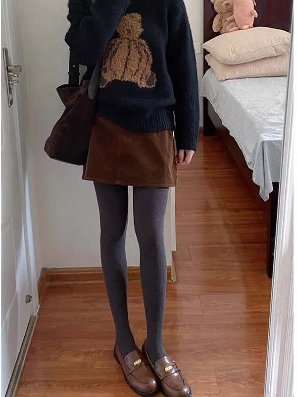 กางเกงโยคะทรงสลิมเอวสูงสำหรับผู้หญิง ผ้าเนื้อดี กระชับรูปร่าง ทรงขายาว ใส่สบาย เหมาะสำหรับฤดูใบไม้ร่วงและฤดูหนาว