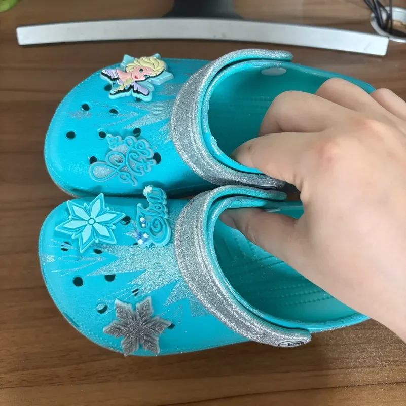 

Disney Movies Frozen Princess Elsa Kids Hole Shoes Cartoon Cute Anti Frozen Anti Slip Breathable Beach Shoes Sandals Girls Gifts